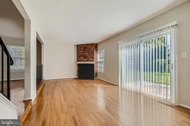 Building Photo - 15615 Plaid Dr