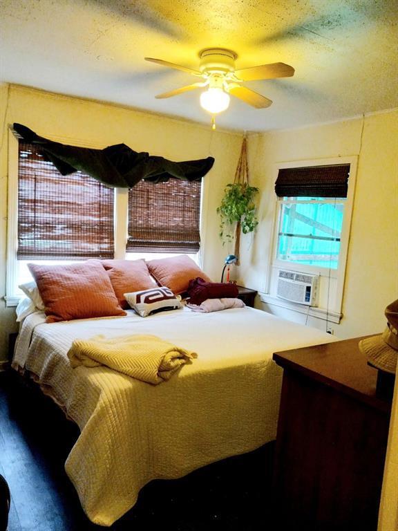 Building Photo - 611 Clifford Dr