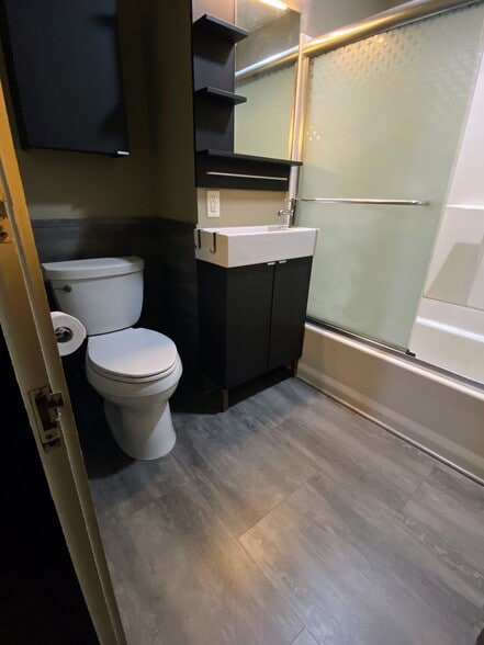Bathroom - Wahldorf