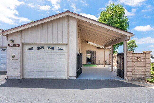 Building Photo - 1025 Plover Way