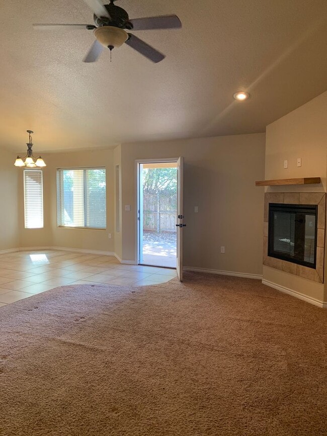 Building Photo - 3005 Fred Daugherty Dr
