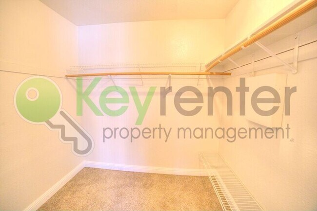Building Photo - 5627 Terrace Dr