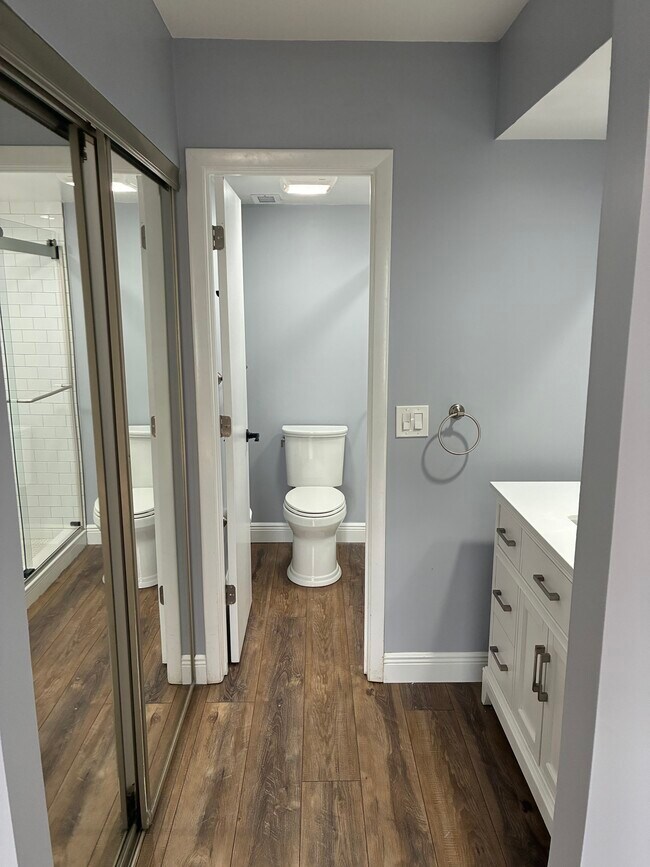 Building Photo - 31 Plantation Dr