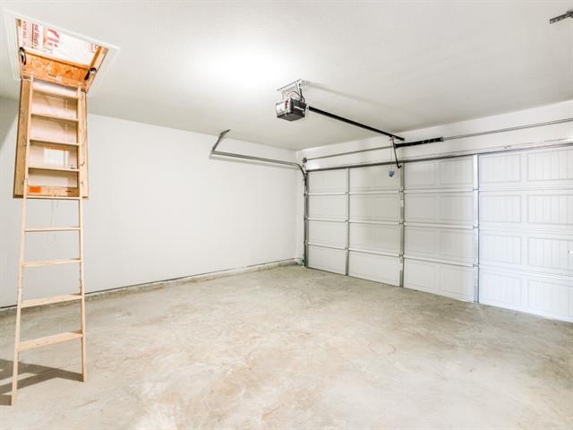 Building Photo - 524 Redbud Dr