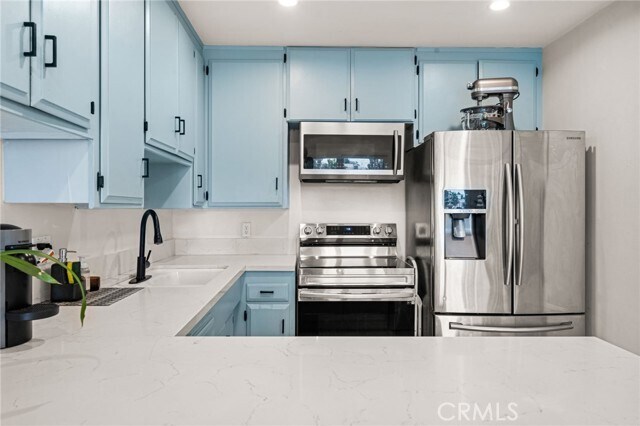 Building Photo - 3407 Huxley St