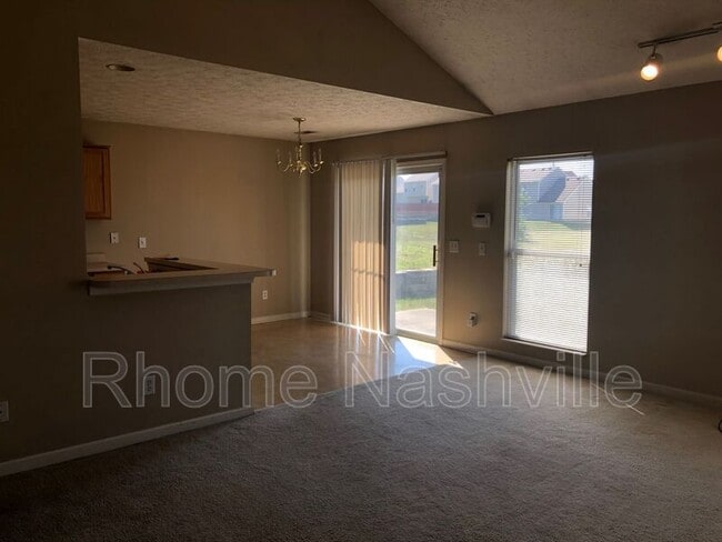 Building Photo - 1012 Pawnee Trail