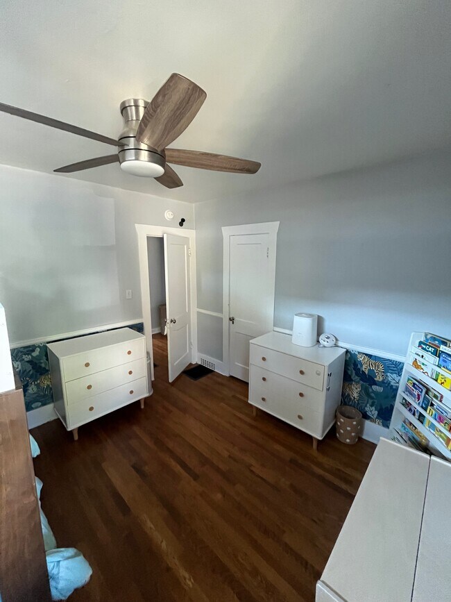 Building Photo - 933 Harrison St