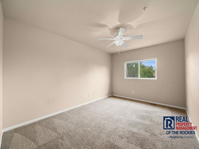 Building Photo - Amazing 3 bed, 3.5 bath Condo in Rigden Farm!