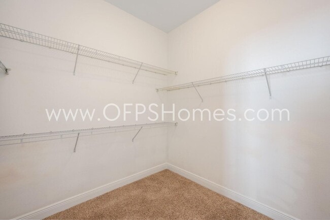 Building Photo - 1558 Venice Ave