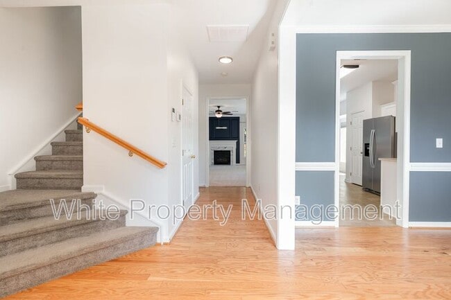 Building Photo - 815 Haymarket Pl