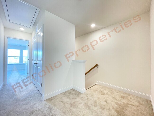 Building Photo - 6429 Granite Quarry Dr