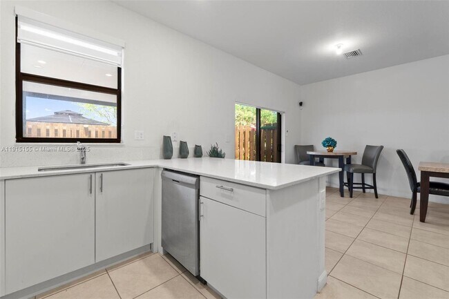 Building Photo - 11823 SW 247th Ter