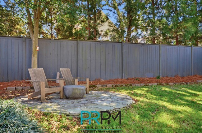 Building Photo - 24 Tindal Ave