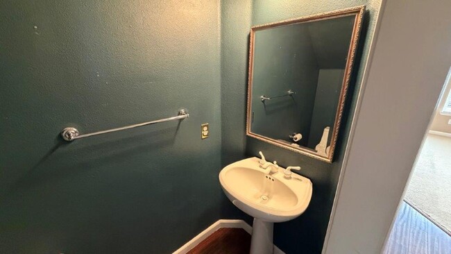 Building Photo - Concord! Beautiful Crystal Ranch home, 5 bedroom 3.5 baths, 3200 sq ft.