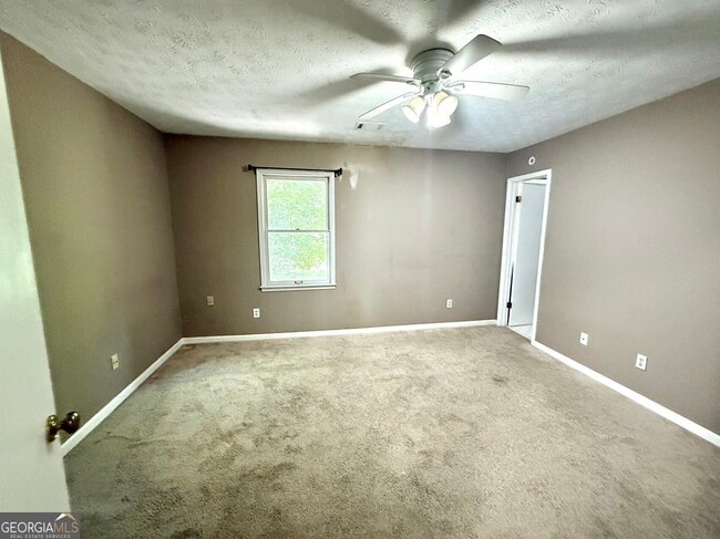 Building Photo - 2949 Governors Ct