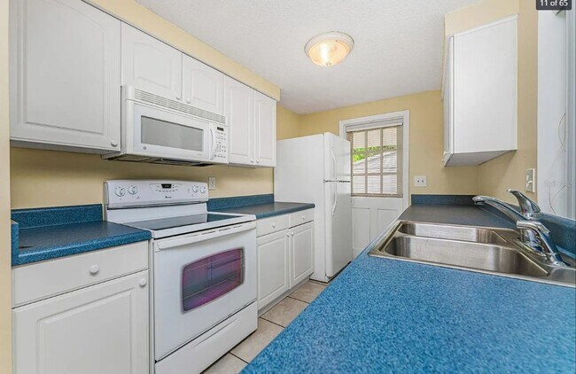 Building Photo - Charming 2 Bedroom, 2 Bath Home in Port Ch...
