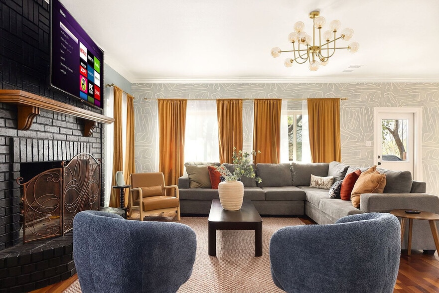 Building Photo - 13702 Yellow Oak Cir