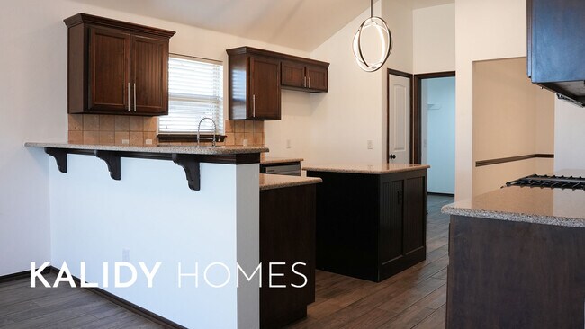 Building Photo - 13049 SW 5th St