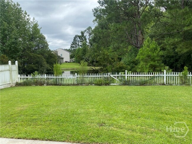Building Photo - 533 Amsonia Cir