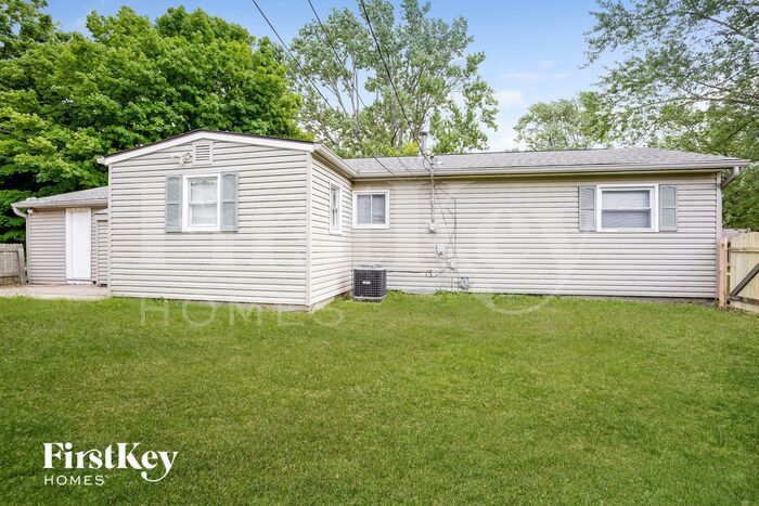 Building Photo - 10808 Ruckle St