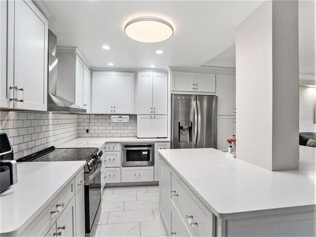 Building Photo - 4141 Bayshore Blvd