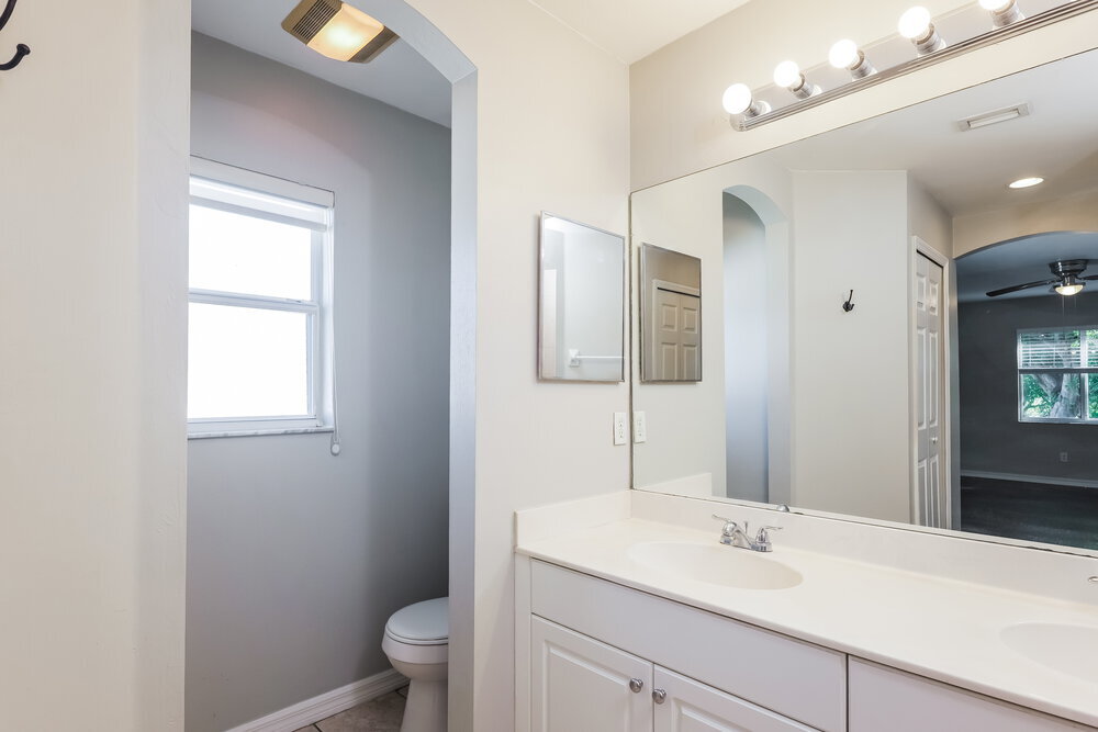 Building Photo - 1310 SW 13th Terrace