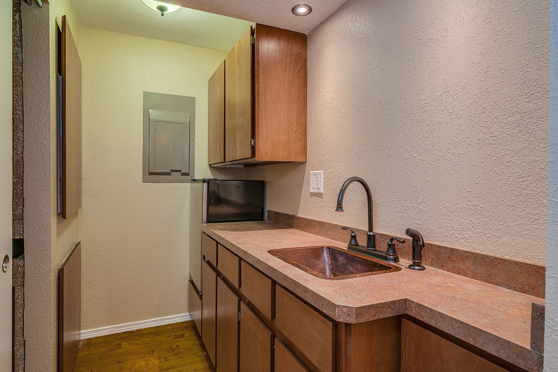 Building Photo - 7140 Buckhorn Ln