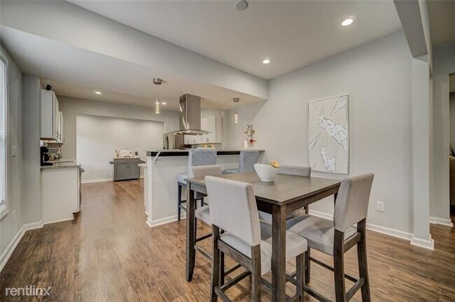 Building Photo - 4 br, 3 bath House - 306 ATWOOD Street SW