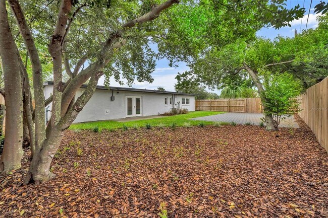 Building Photo - 4020 Ibis Dr