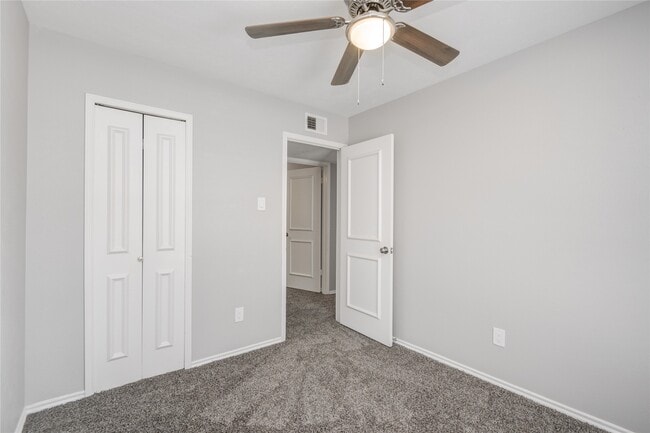 Building Photo - 20403 White Poplar Dr