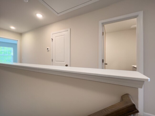 Building Photo - 1836 Autumn Mist