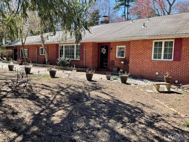 Primary Photo - 269 Raymond Rd