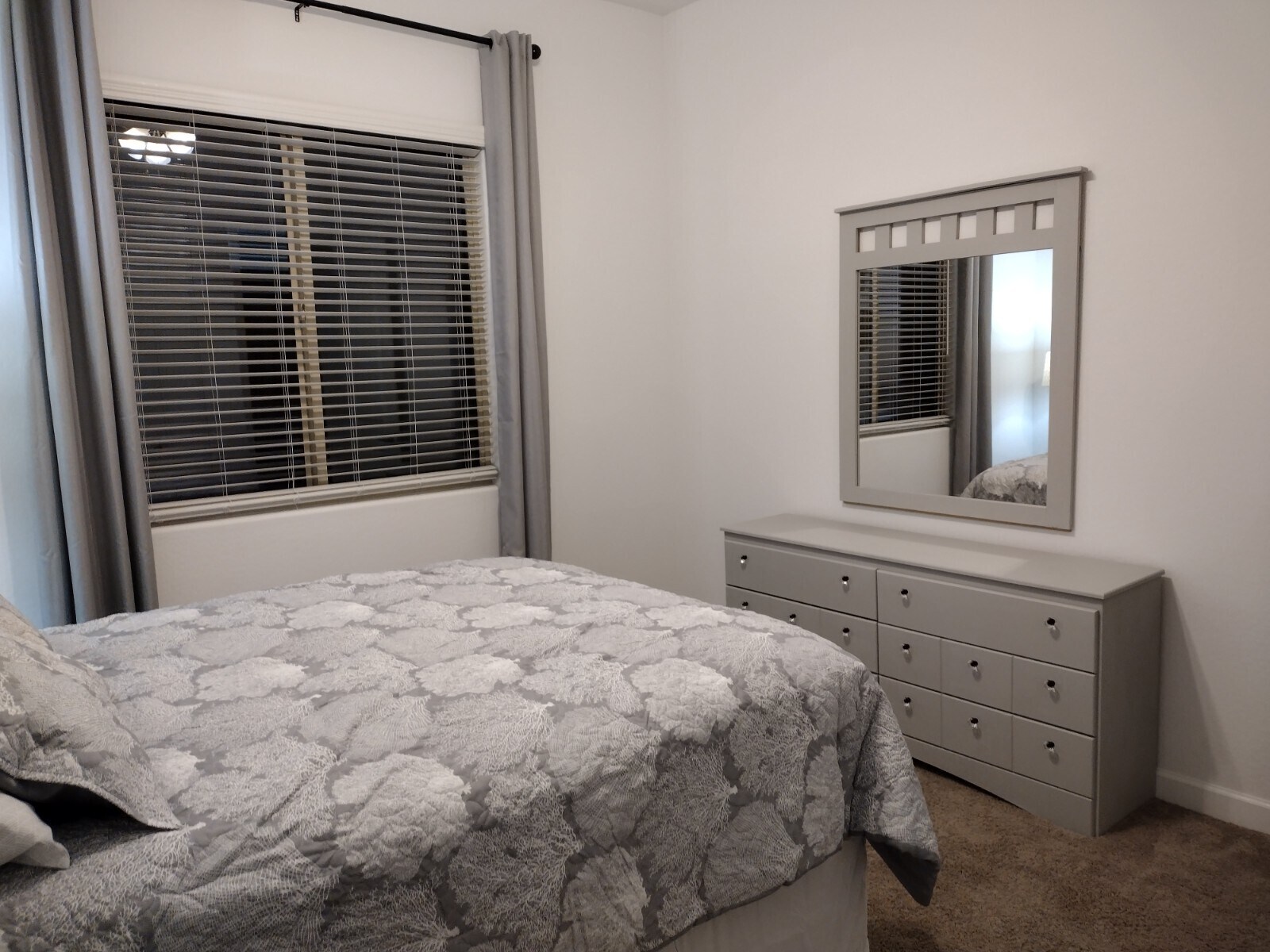 Bedroom 2 - 522 S 197th Ln