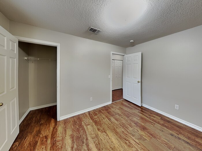 Building Photo - 3705 N 52nd St