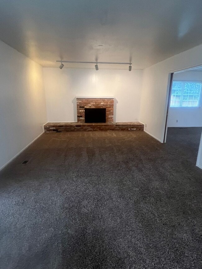 Building Photo - 3342 El Capitan Ct