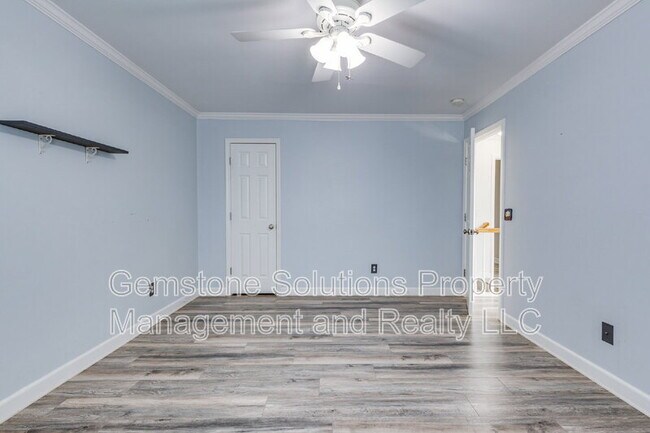 Building Photo - 1024 Belcor Dr