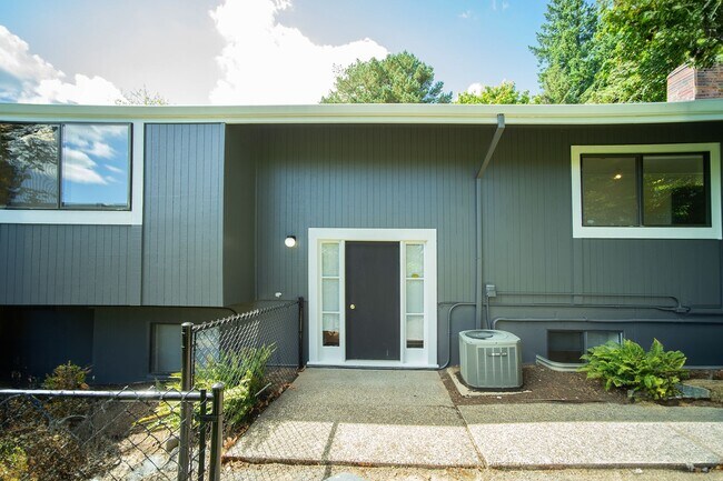 Building Photo - Greenleaf House: A Sustainable and Eco-Friendly Home!