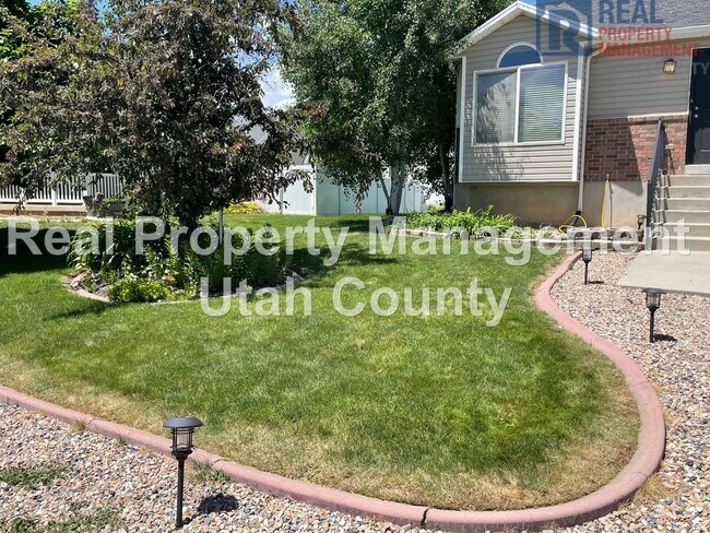 Building Photo - Spanish Fork Home