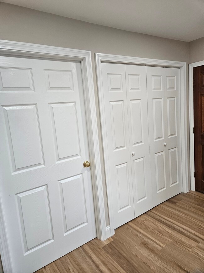 Building Photo - 9 Baxter Cir