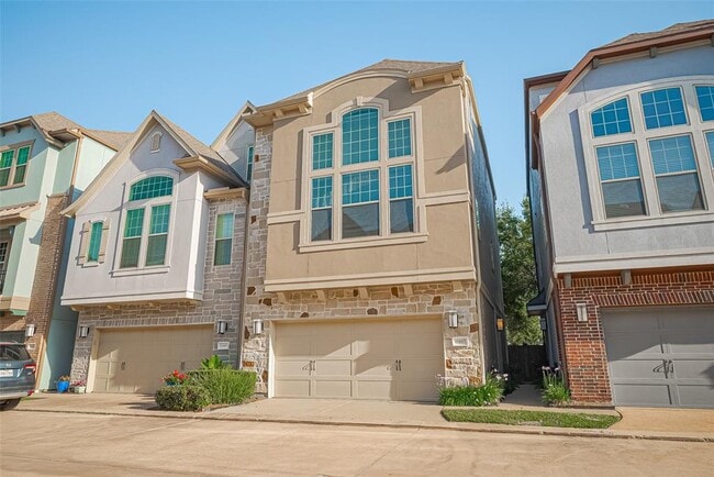 Building Photo - 11007 Acorn Falls Dr