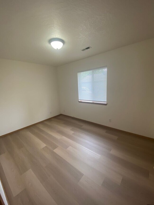 Building Photo - SINGLE FAMILY HOUSE IN HAYDEN (P#285)