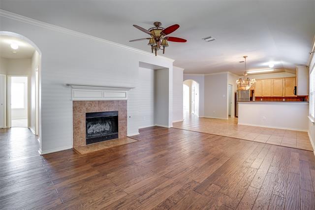 Building Photo - 6925 Red Bluff Dr