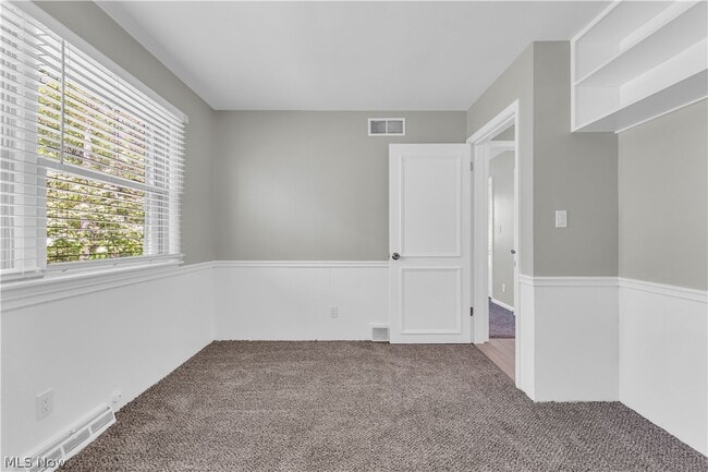 Building Photo - 1183 Romayne Dr