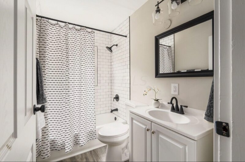 Building Photo - 1855 Jermain Dr