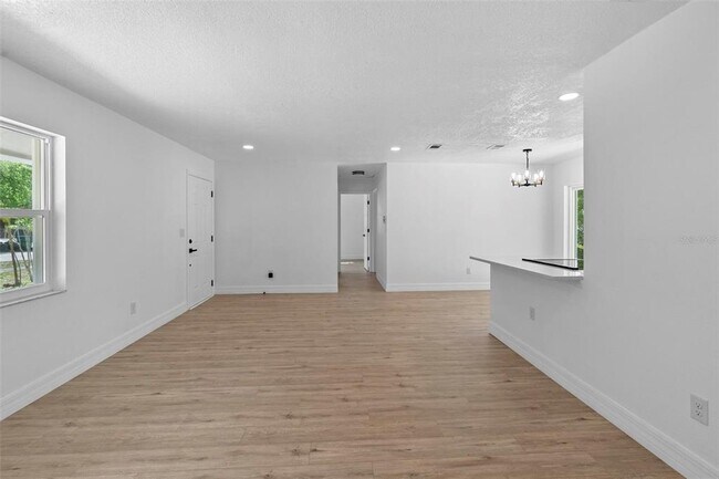 Building Photo - 2240 Conway Dr