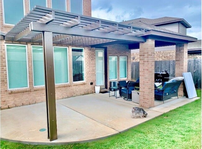 Building Photo - 4310 Maytree Ln