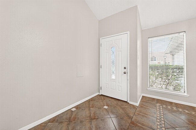 Building Photo - 21318 Park Brook Dr