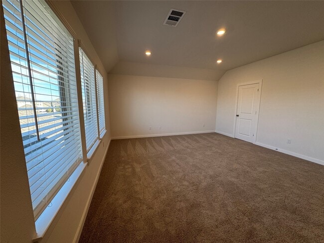 Building Photo - 31138 Myers Hvn Ln