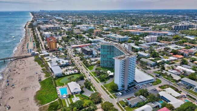 Building Photo - 333 NE 21st Ave