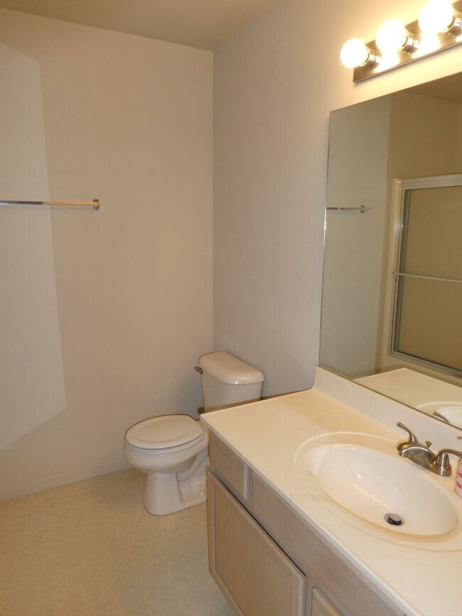 Building Photo - 4409 Derby Ridge Dr